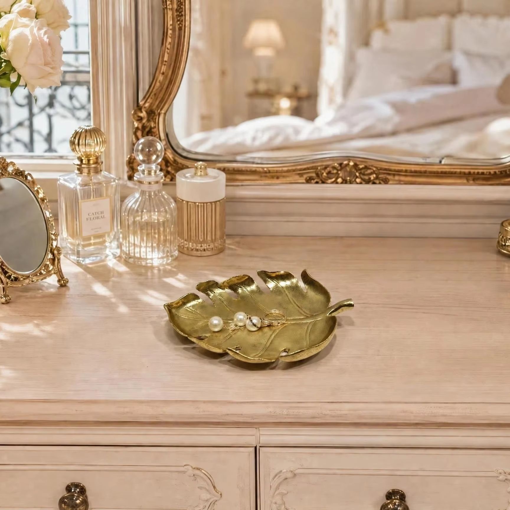 Light Luxury Golden Leaf Stora - Luxury Lifestyle Items recension och pris